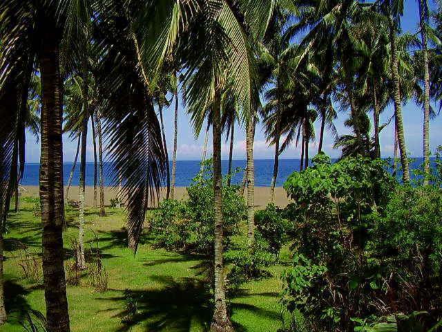 Somewhere Else Boutique Resort Mambajao Room photo