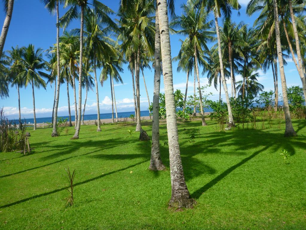 Somewhere Else Boutique Resort Mambajao Exterior photo