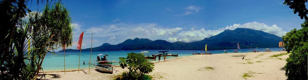 Somewhere Else Boutique Resort Mambajao Exterior photo